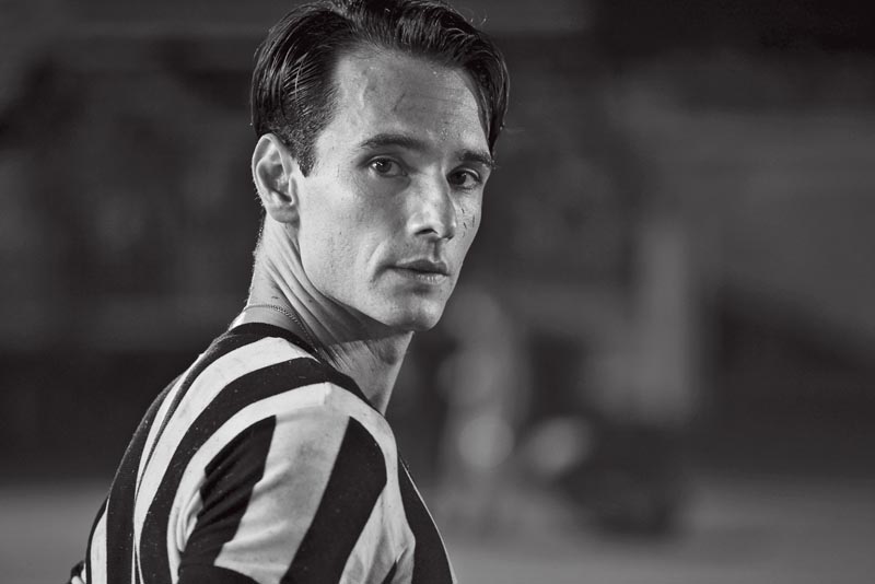 ESTRELA SOLITÁRIA Santoro recria a trágica vida de Heleno, herói do Botafog