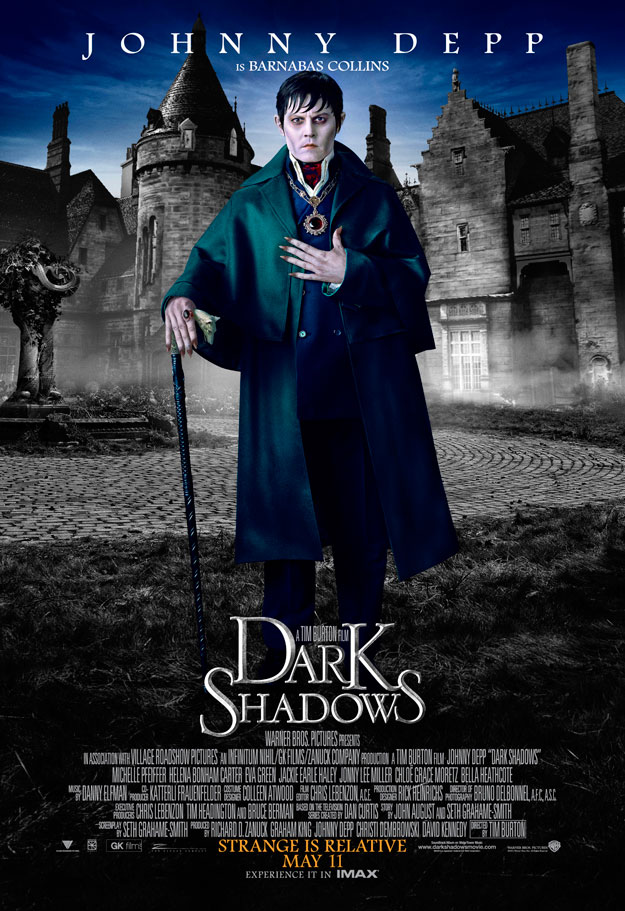 Barnabas Collins (Johnny Depp) é transformado em vampiro por Angelique (Eva Green) após ele partir o coração dela no século XVIII