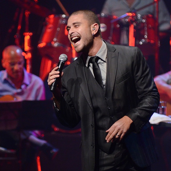 Diogo Nogueira mostrou repertório do projeto Sambabook no Auditório Ibirapuera, dentro da programação da Virada Cultural