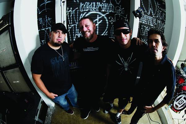 Raimundos regravam músicas do Ultraje a Rigor...