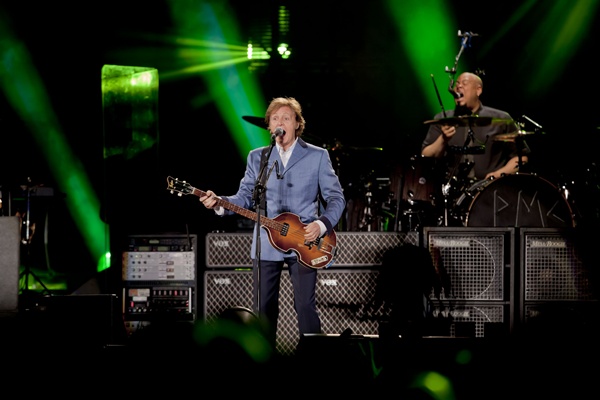 Paul McCartney durante show no estádio da Ressacada, em Florianópolis, em abril deste ano
