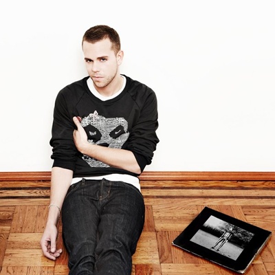 Anthony Gonzalez, do M83.