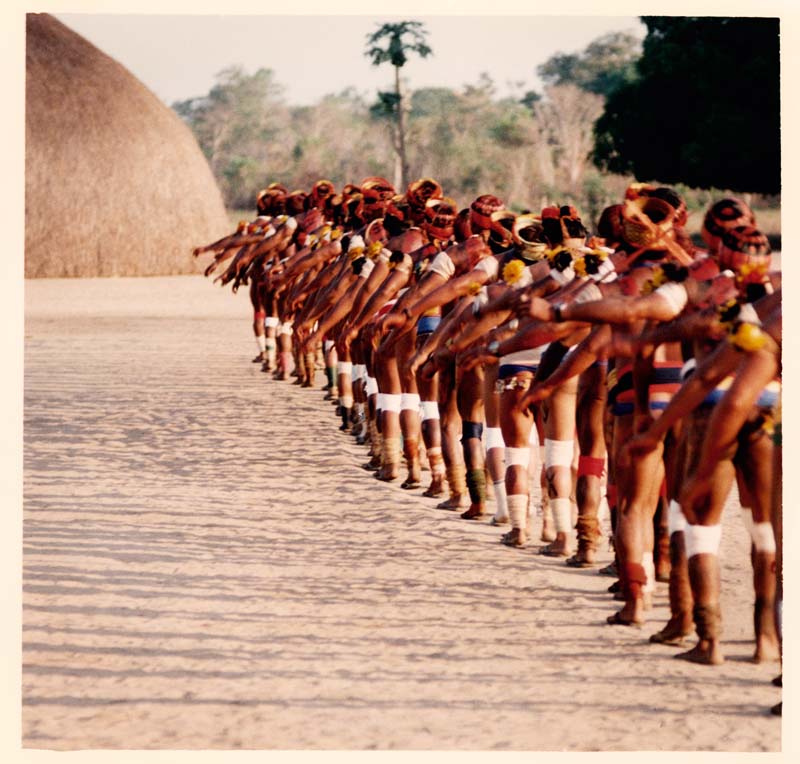 MÍTICO KWARUP A festa dos camaiurás, a mais conhecida do Xingu, vai muito além da dança e das lutas cerimoniais