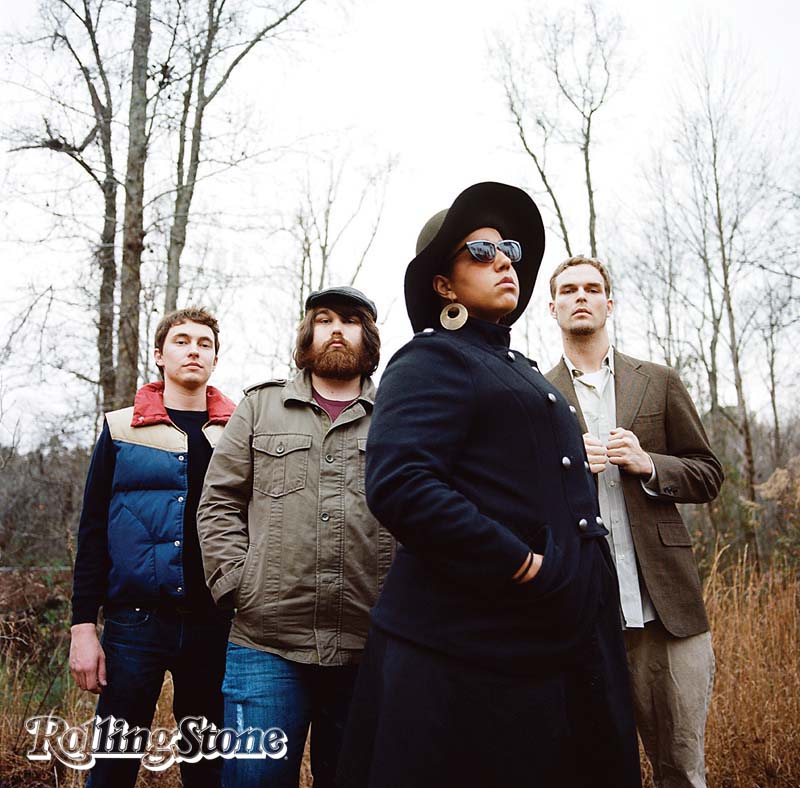 SEM COMPARAÇÃO Brittany (à frente) não acha que sua voz se parece com a de Janis e Otis