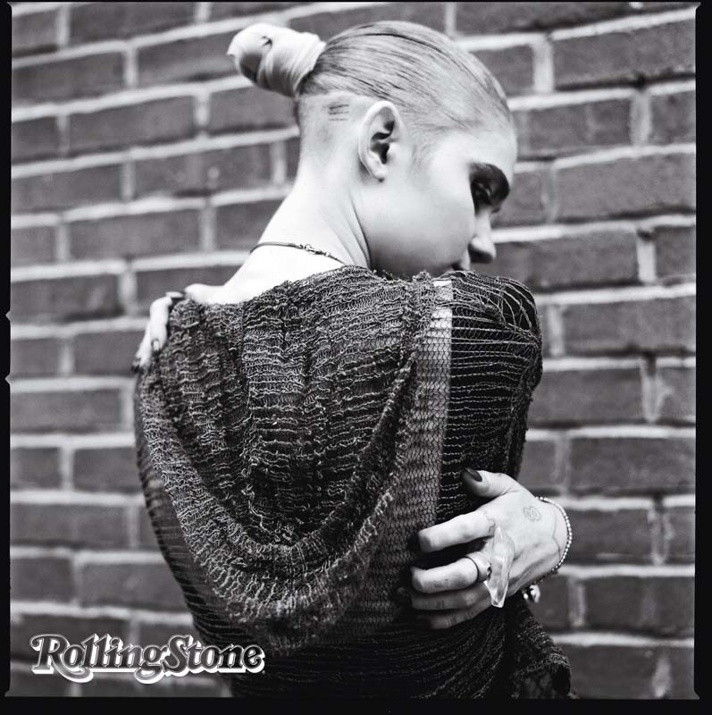 MUNDO DAS SOMBRAS Grimes mistura melodias pop com barulho futurista