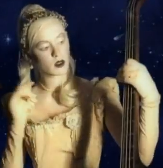 D’arcy Wretzky - galeria