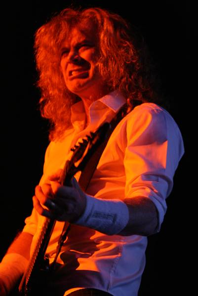 Show de cerca de 1h30 teve clássicos e a íntegra do disco Countdown to Extinction, lançado há 20 anos