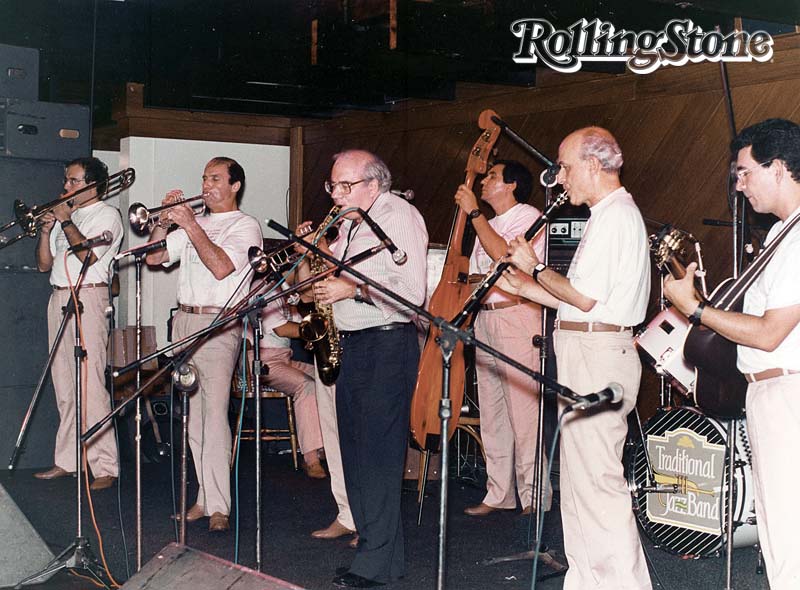 O Resto é Silêncio