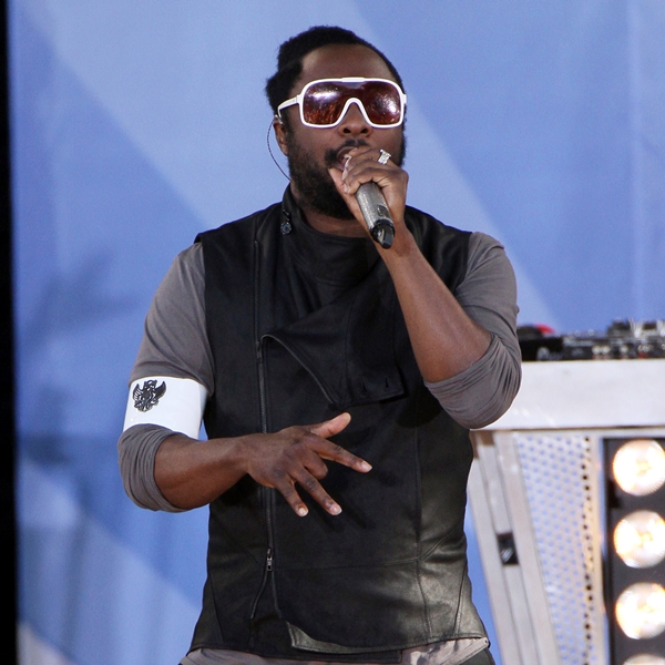 Em 2008 Will.i.am foi responsável por fazer a música “Yes, we can” para a campanha democrata. Agora, após a reeleição, ele foi ao Twitter comemorar a vitória e anunciar que fez outra música para o presidente, a ser lançada nas próximas semanas