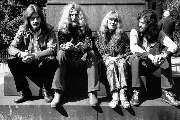 Galeria Led Zeppelin 04 - O tubarão