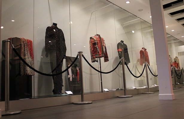 Michael Jackson figurinos