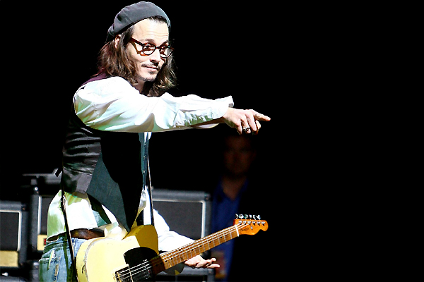 Das telonas para os palcos, selecionamos um grupo de atores que gosta de soltar a voz nas horas vagas. Veja a seguir.