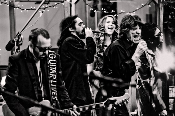 Quando os grandes se reúnem: muitas vezes, os trabalhos em carreiras solo ou com suas bandas não satisfaz, e nessa hora nascem os supergrupos. Conheça dez deles.