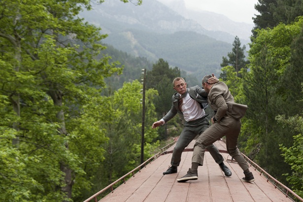 Galeria Testosterona - James Bond