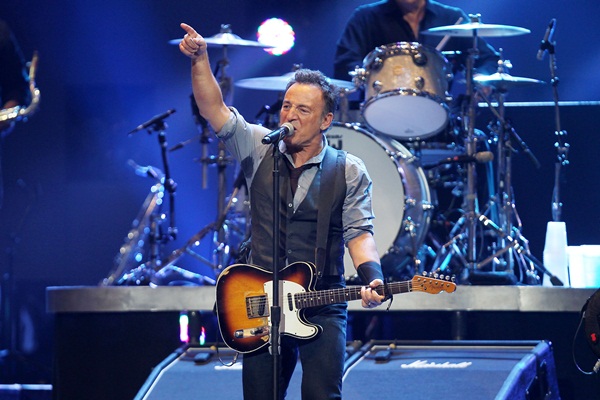 Bruce Springsteen abriu o show beneficente 12-12-12
