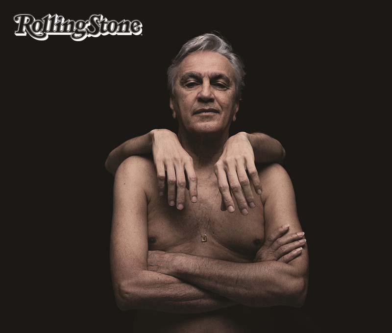 NOS BRAÇOS DO MUNDO Caetano conclui trilogia com classe