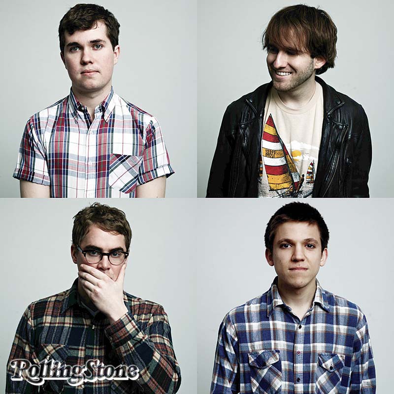 DE BOA Pitts (no alto, à esq.) e o Surfer Blood: ponto fora da curva