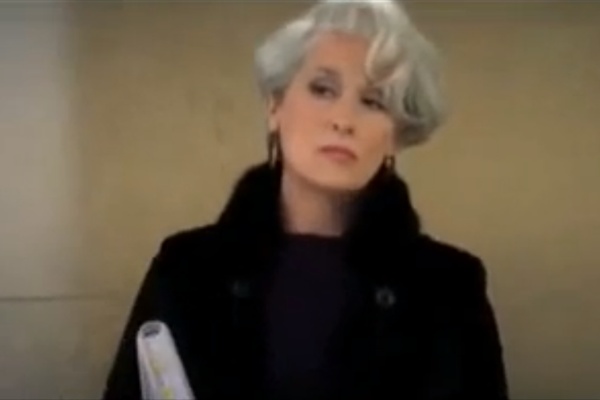 Veja a seguir uma seleção de filmes interessantes para quem gosta de moda. Há todos os tipos de retratos sobre o assunto, com comédia, drama, musical, documentário e as visões de modelos, estilistas e fotógrafos.