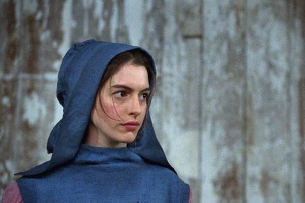 Anne Hathaway- Oscar