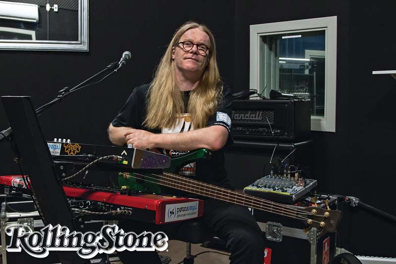 SEM MEDO Gessinger, agora só, em Porto Alegre