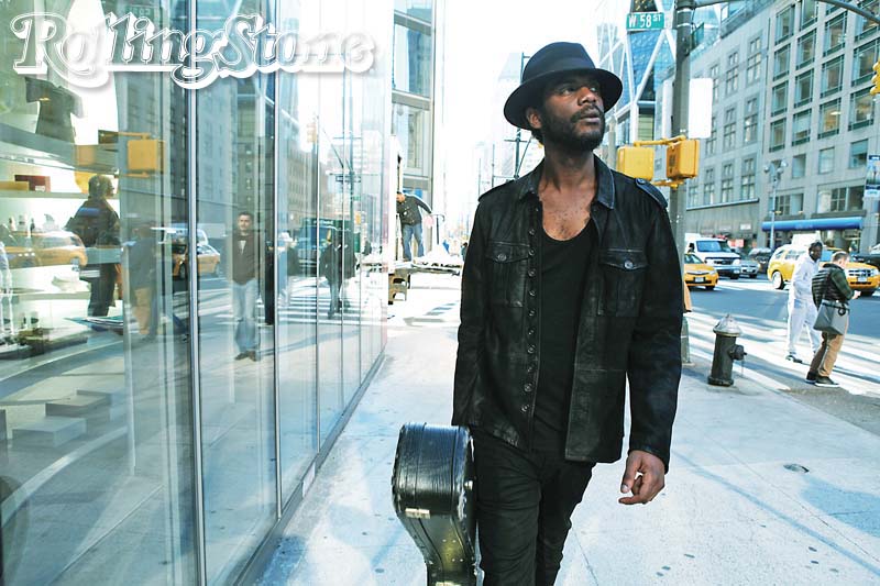 SALVAÇÃO Clark Jr. está de volta ao Brasil