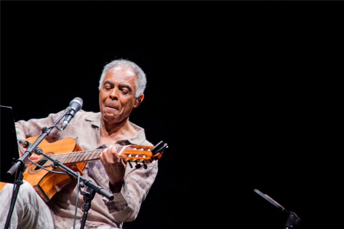 A apresentação é baseada em registro realizado no Rio de Janeiro, sob a direção de Andrucha Waddington, e foi lançado como CD e DVD ao vivo, no fim do ano passado.