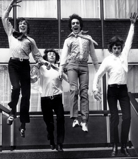 Galeria Músicos Esquizofrênicos – Syd Barrett