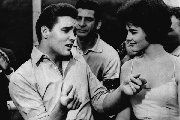 Dançarinos do Rock: abre