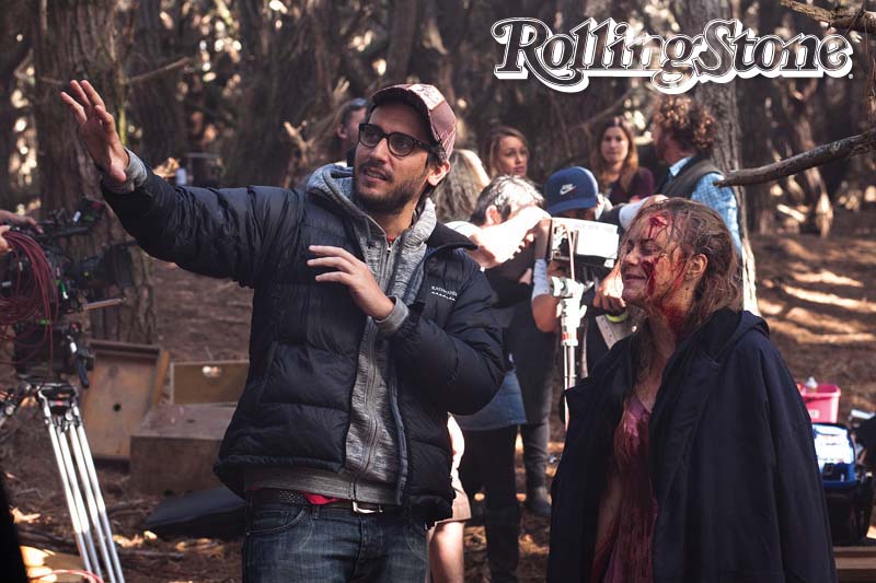 NO COMANDO DA FACA Alvarez orienta os atores do novo filme, produzido por Sam Raimi