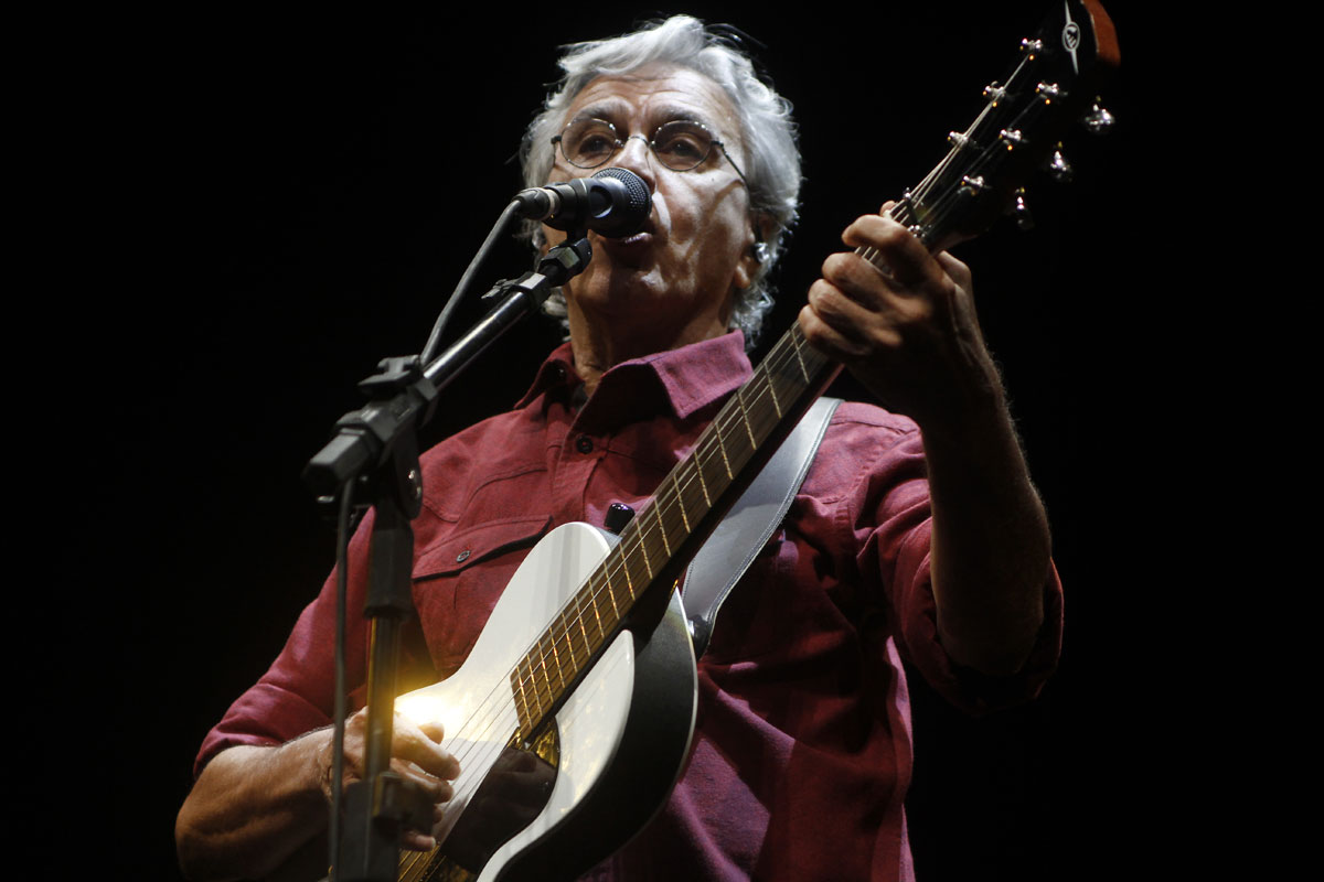 A apresentação foi a estreia da turnê do disco Abraçaço