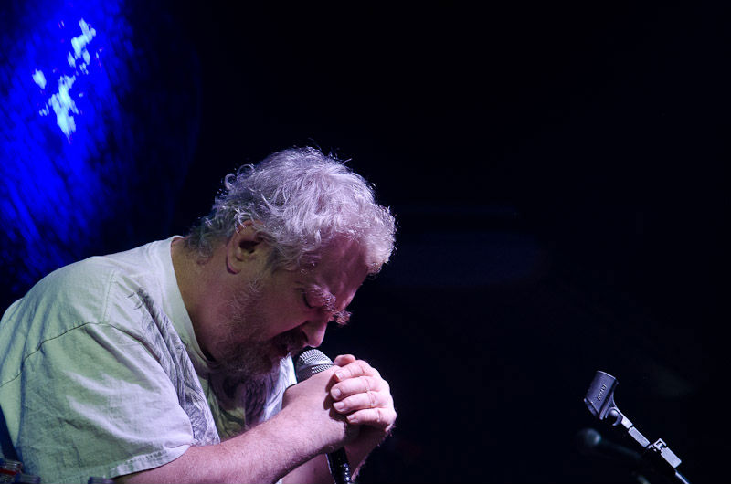 Daniel Johnston se apresentou no Beco 203
