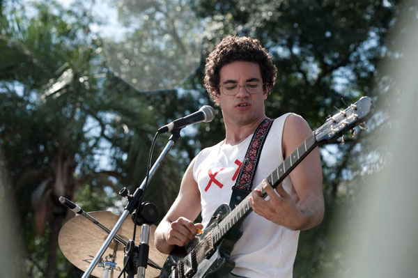 Somos Tão Jovens - Thiago Mendonça