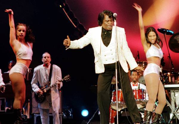 James Brown em janeiro de 2000, em um show em Beirut.