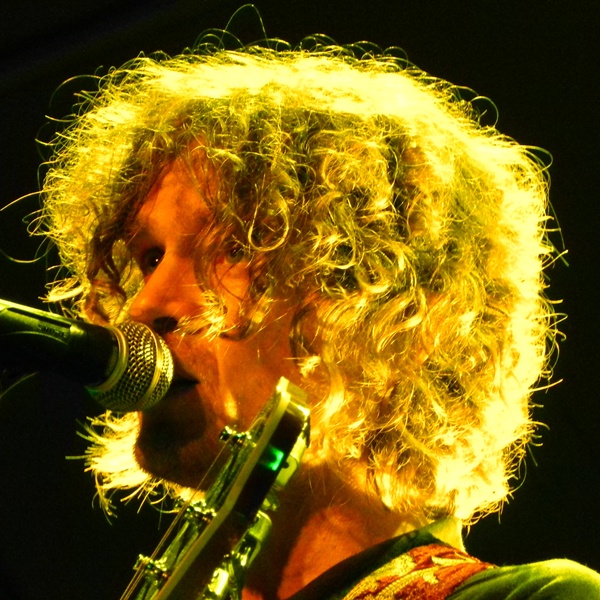 Brendan Benson ficou espantando com o fato do público de São Paulo saber cantar todas as músicas durante seu show no Cine Joia