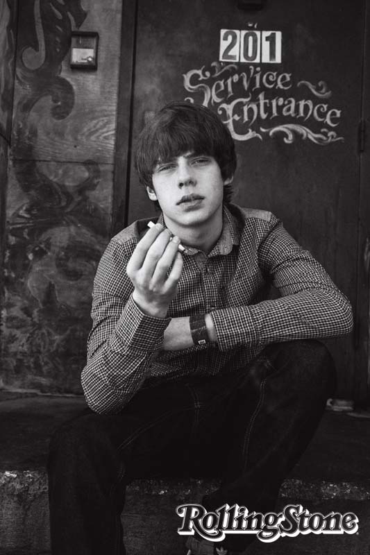 “Não preciso colocar uma máscara e fingir que sou outra pessoa. Sou só um cara normal de 19 anos que toca umas músicas”