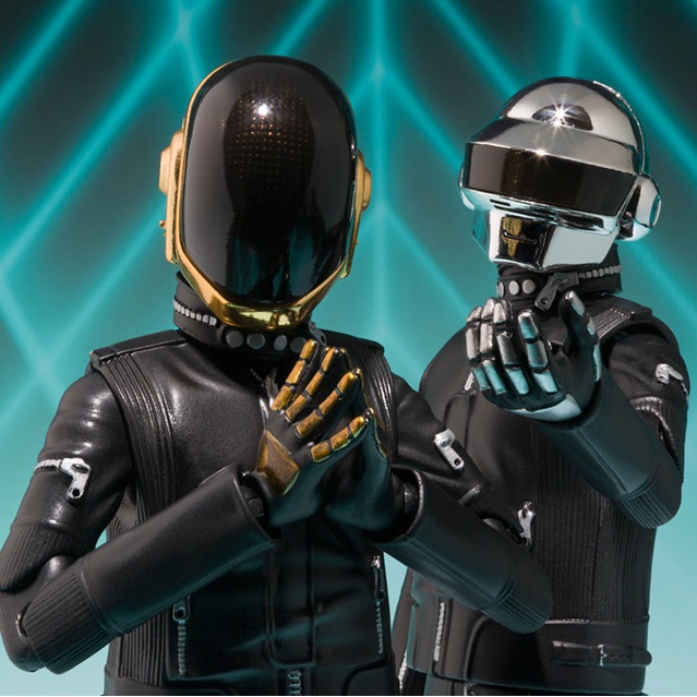 Daft Punk ganham versão em bonecos articulados no Japão.