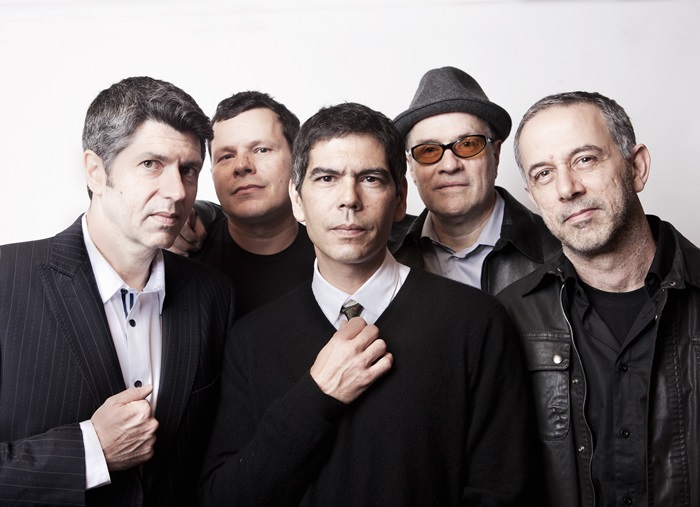 Leoni, Toni Platão, Dado Villa-Lobos, Liminha, João Barone