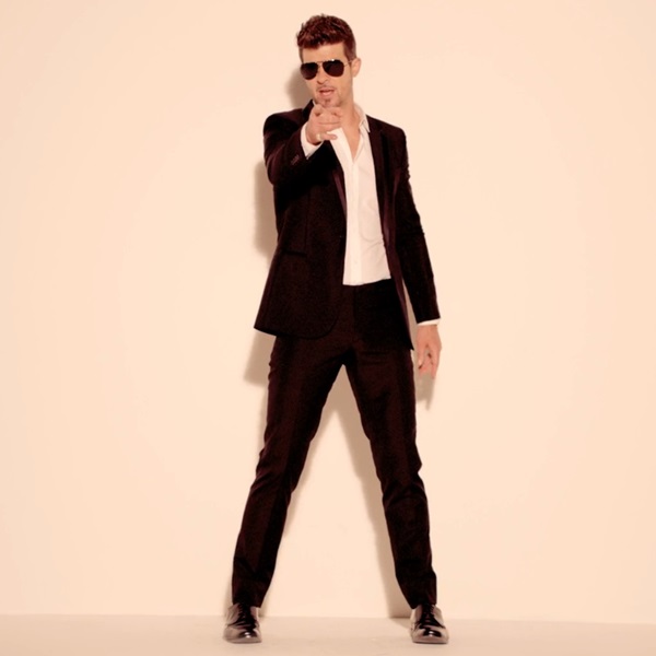Robin Thicke - clipe "Blurred Lines"