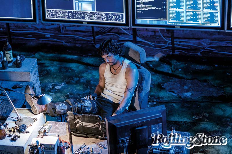 Rebelde invasor  Pela primeira vez, Moura teve de interpretar somente em inglês