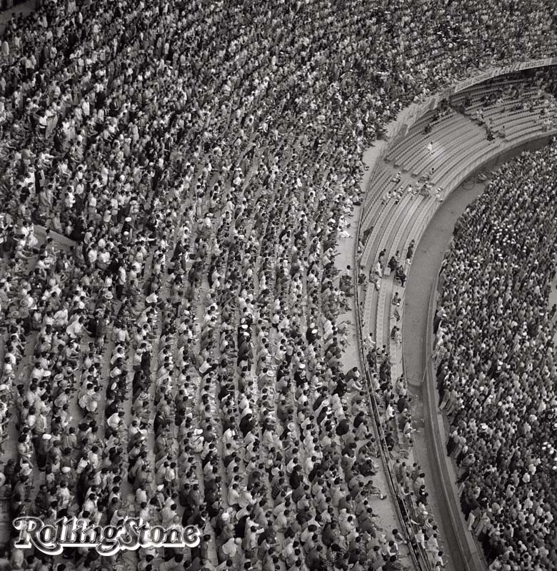 Paixão Nacional  Dupla visão aérea do Estádio do Maracanã (Rio de Janeiro) feita por Kurt Klagsbrunn durante a final da Copa do Mundo, em 1950
