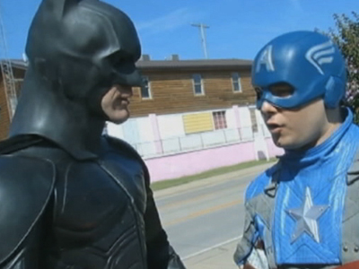 Batman e Capitão América de mentira