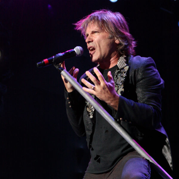 Liderado por Bruce Dickinson, Iron Maiden fez show na Arena Anhembi, em São Paulo.
