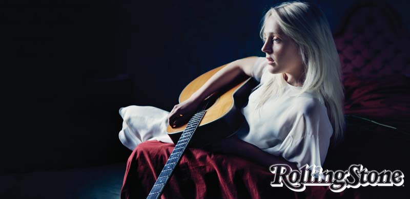 Felicidade  Depois de trabalhar em um restaurante, Laura Marling passa o tempo entre cafe?s e livrarias, na Califo?rnia