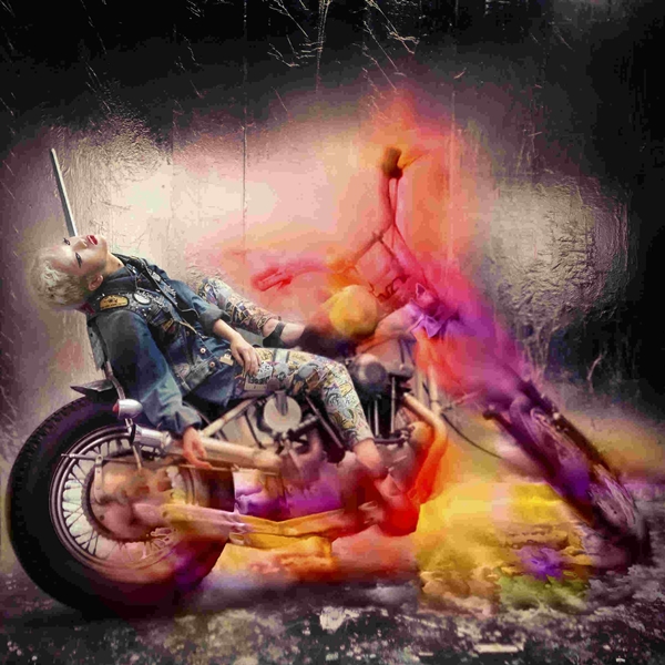 O estilista Nicola Formichetti foi convidado pela Diesel para desenhar coleção-cápsula em comemoração aos 35 anos da marca.