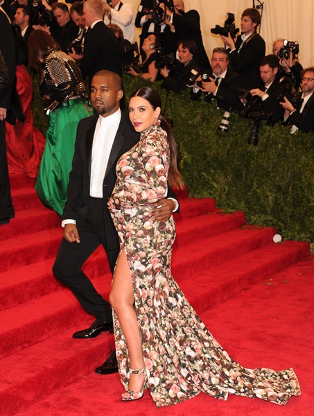 Galeria - moda em 2013 - Kim Kardashian