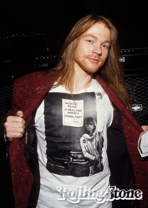 Um Guns e um Stone - “É engraçado ver o Axl Rose usando esta camiseta com o Keith Richards estampado”, diz John Varvatos. “Desconfio que ambos estavam intoxicados nas duas ocasiões”