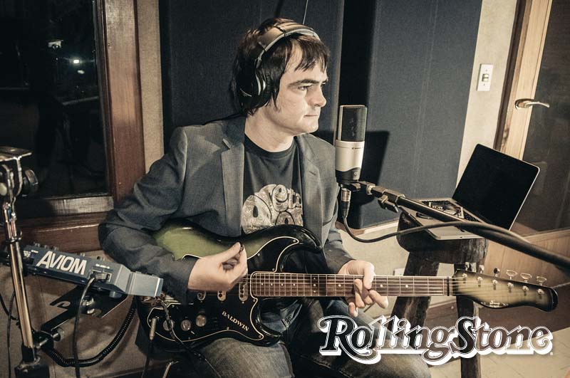 Afinco
Samuel Rosa trabalha no estúdio Máquina, em Belo Horizonte