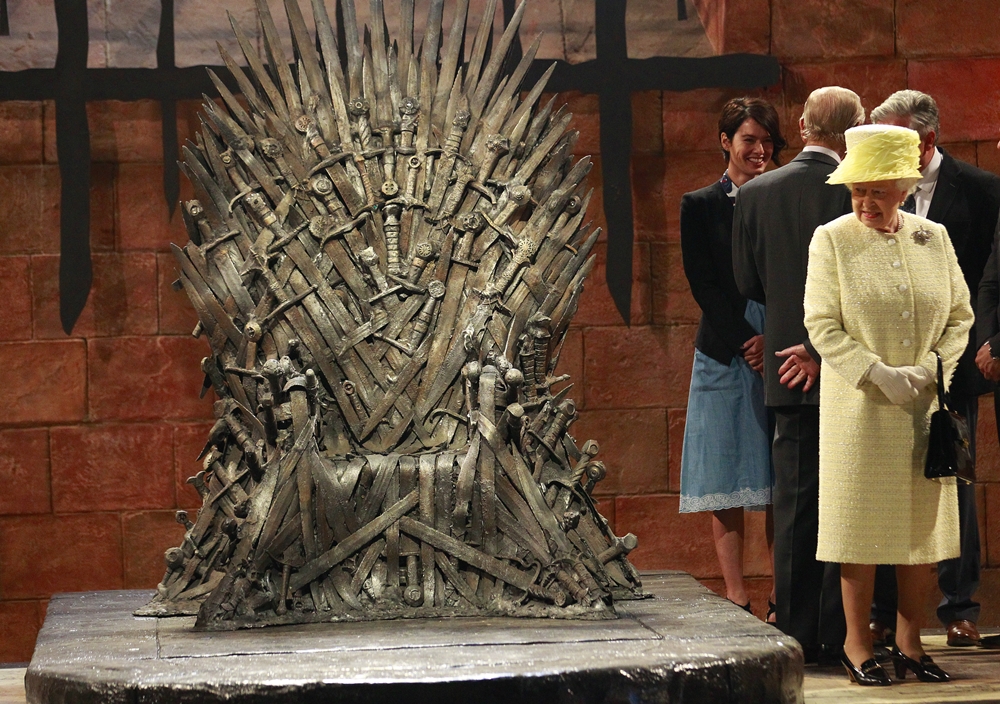 Rainha Elizabeth II no set de Game of Thrones