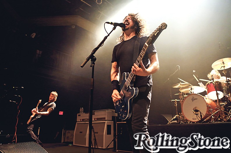 Nos palcos        Grohl ao vivo com o Foo Fighters em Washington, D.C., em maio.