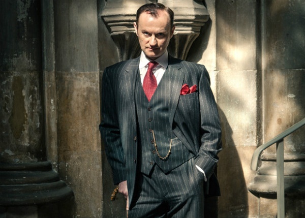 Galeria - Spin-offs - Mycroft Holmes